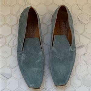 Never worn Cydwoq Shoes. size 37